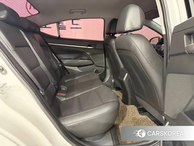 Hyundai Avante AD 2018 Белый из Кореи, фото 4