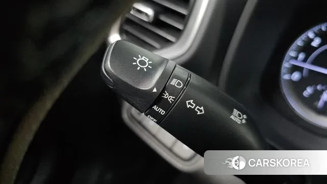 Hyundai Venue 2019 Белый из Кореи, фото 4