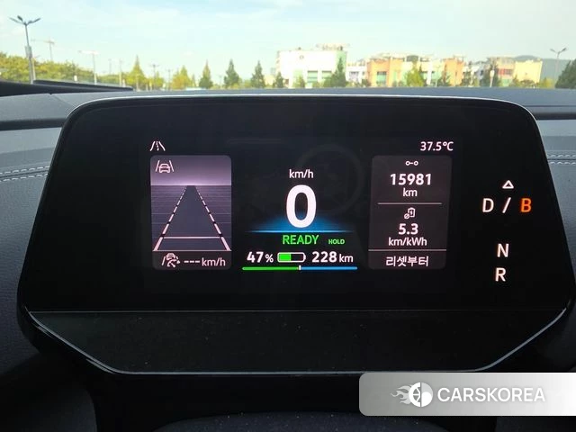 Volkswagen ID.4 2025 Белый из Кореи, фото 4