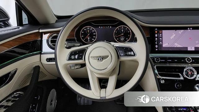 Bentley Flying Spur 3rd Generation 2022 Черный из Кореи, фото 4