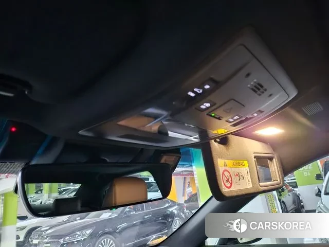 Lexus ES300h 7th generation 2023 Белый из Кореи, фото 4