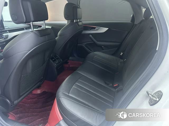 Audi A4L 2021 Белый из Китая, фото 4