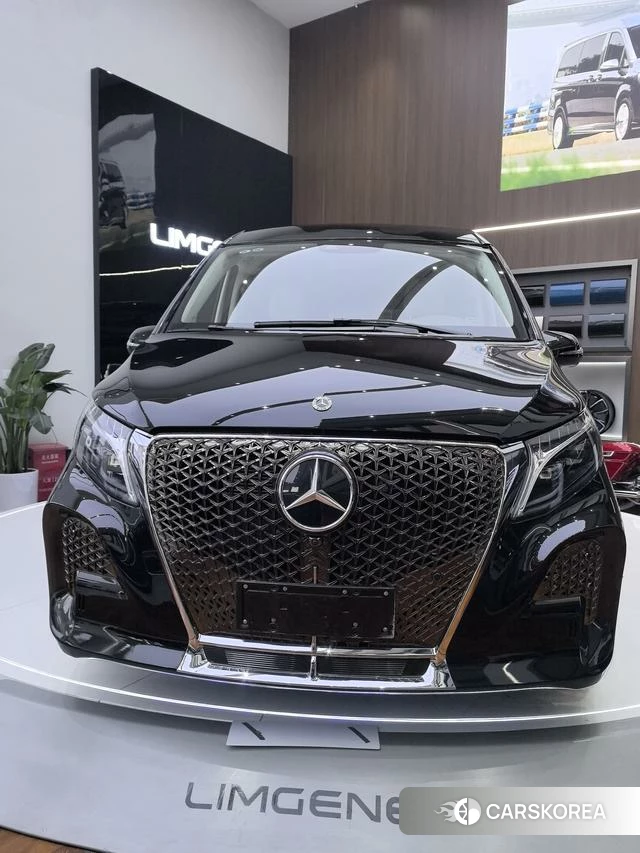 Mercedes-Benz V-class 2022 Черный из Китая, фото 4