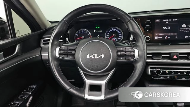 Kia K5 3rd generation 2022 Черный из Кореи, фото 4