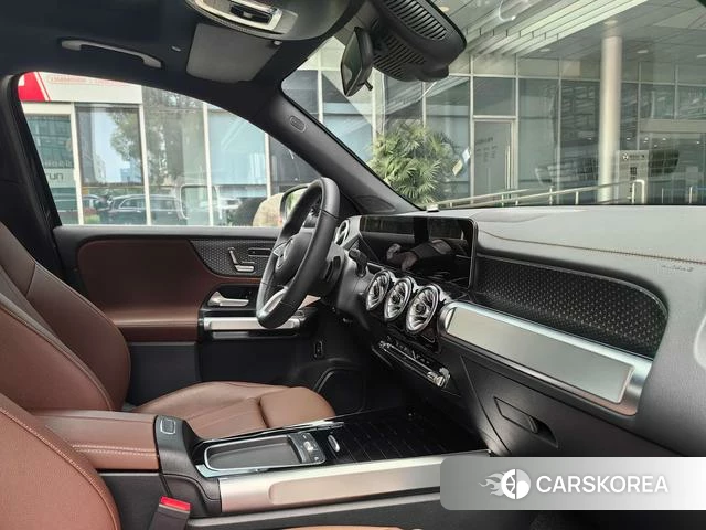 Mercedes-Benz GLB 2025 Черный из Китая, фото 4