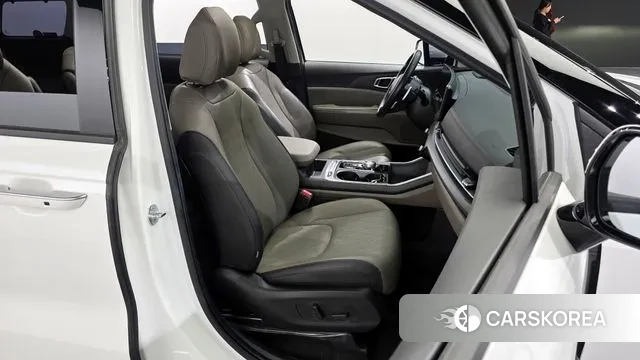 Kia The New Carnival 4th Generation 2023 Белый из Кореи, фото 4