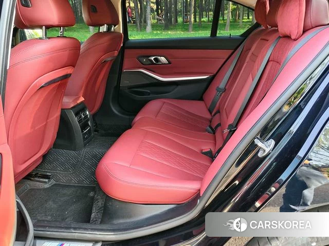 BMW 3 series 2024 Черный из Китая, фото 4