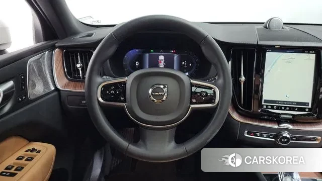 Volvo XC60 second Generation 2023 Белый из Кореи, фото 4