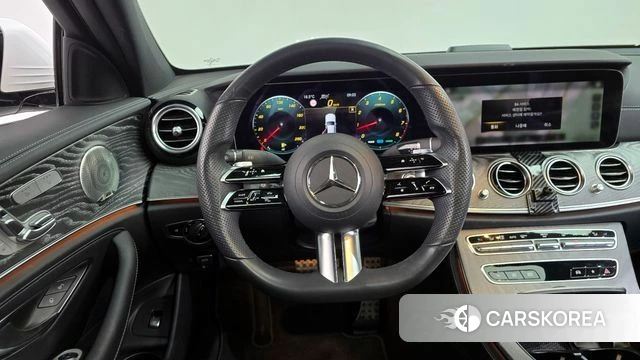 Mercedes-Benz E-Class W213 2022 Белый из Кореи, фото 4