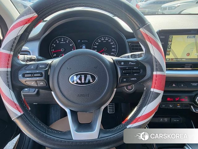Kia Stonic 2019 Серый из Кореи, фото 4