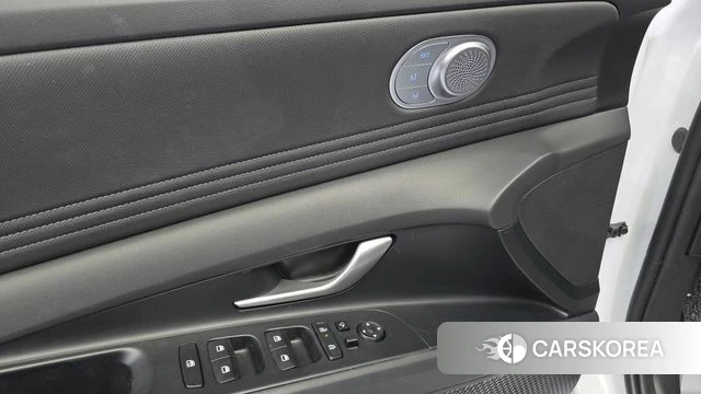 Hyundai The New Avante Hybrid (CN7) 2025 Белый из Кореи, фото 4