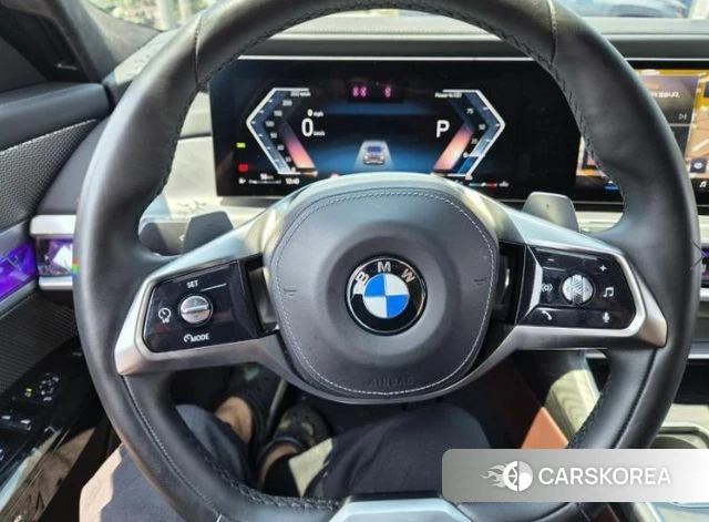 BMW 7 Series (G70) 2023 Серый из Кореи, фото 4
