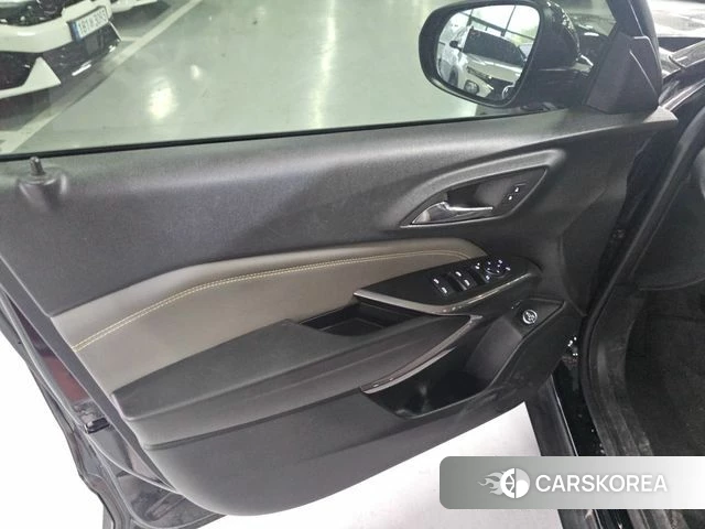 Chevrolet (GM Daewoo) Trax Crossover 2023 Черный из Кореи, фото 4