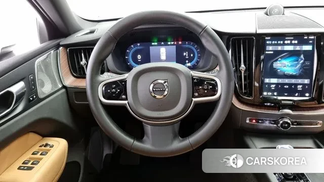 Volvo XC60 second Generation 2025 Белый из Кореи, фото 4
