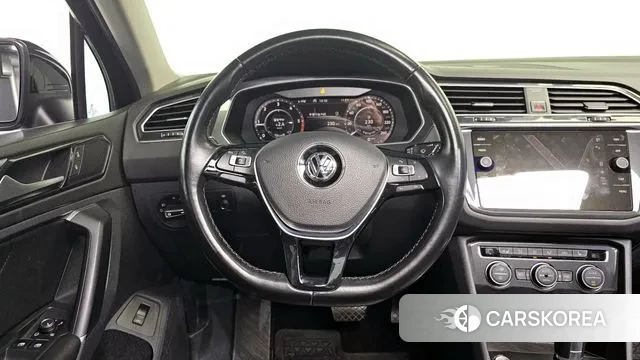 Volkswagen Tiguan second Generation 2018 Черный из Кореи, фото 4