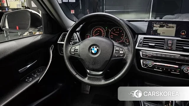 BMW 3 Series (F30) 2018 Белый из Кореи, фото 4