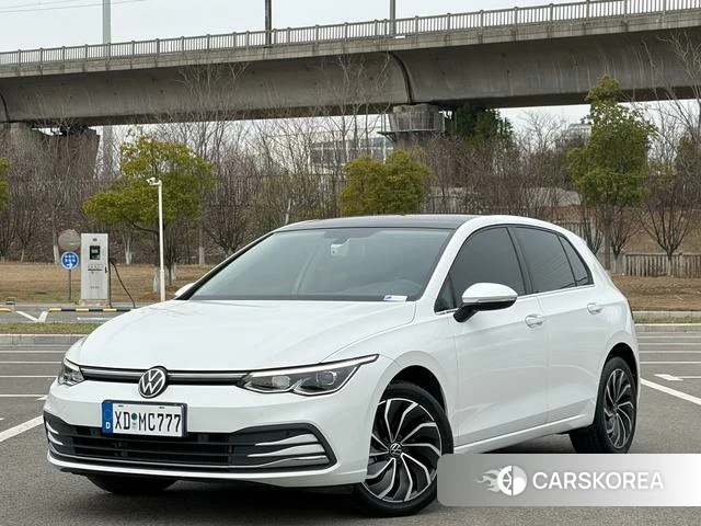 Volkswagen Golf 2023 Белый из Китая, фото 4