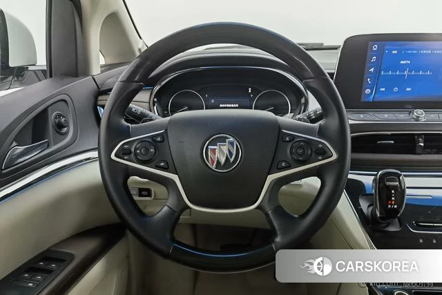 Buick GL8 2023 Белый из Китая, фото 4