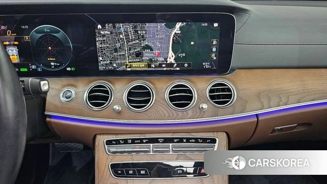 Mercedes-Benz E-Class W213 2021 Белый из Кореи, фото 4