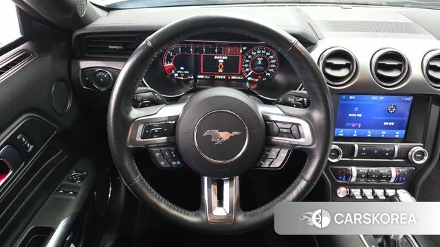 Ford Mustang 2022 Черный из Кореи, фото 4