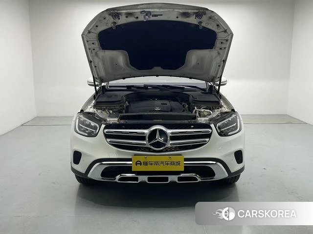 Mercedes-Benz GLC 2021 Белый из Китая, фото 4