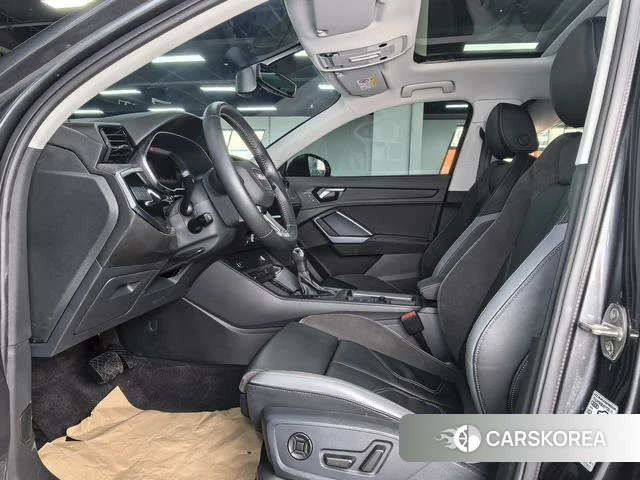 Audi Q3 Sportback 2022 Темно-серый из Китая, фото 4
