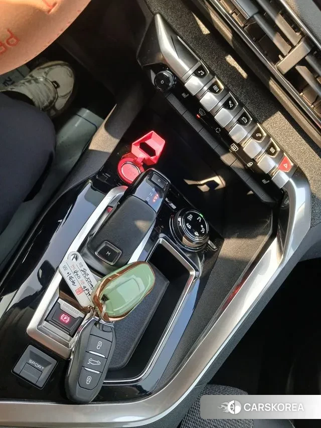 Peugeot 5008 second generation 2018 Белый из Кореи, фото 4