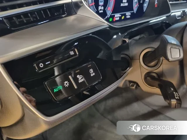 Audi A8 (D5) 2019 Черный из Кореи, фото 4