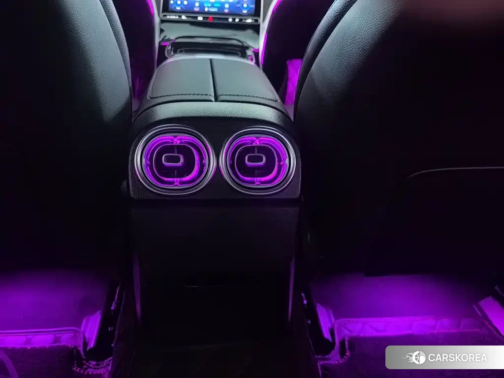Mercedes-Benz C-class 2025 Черный из Китая, фото 4