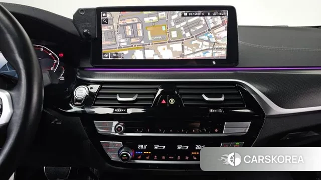 BMW 5 Series (G30) 2023 Серый из Кореи, фото 4