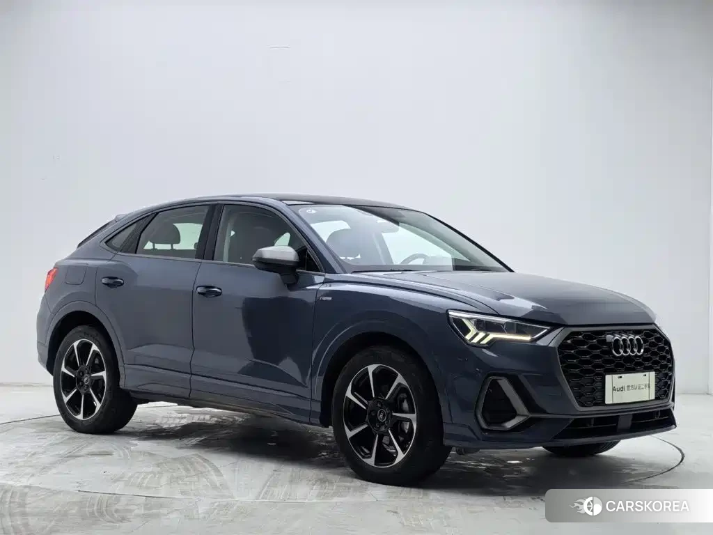 Audi Q3 Sportback 2023 Silver/gray из Китая, фото 4