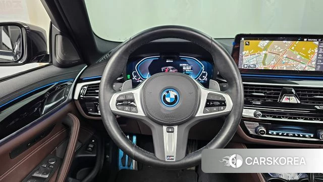 BMW 5 Series (G30) 2023 Черный из Кореи, фото 4