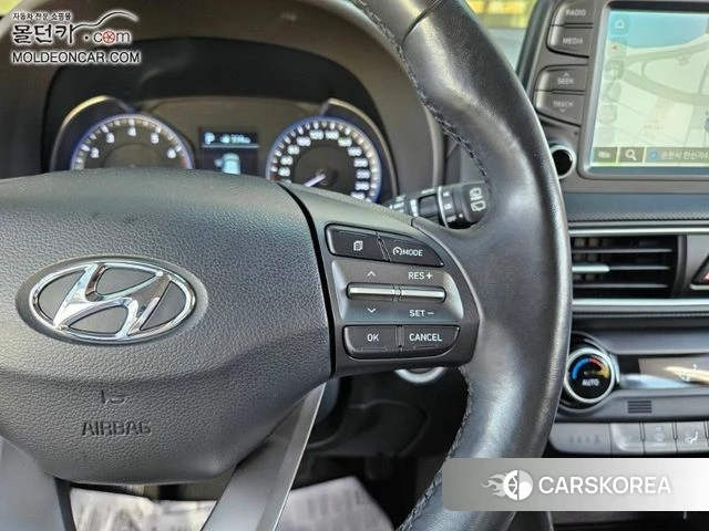 Hyundai Kona 2018 Серебристо-серый из Кореи, фото 4