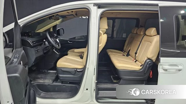 Hyundai Staria 2022 Белый из Кореи, фото 4