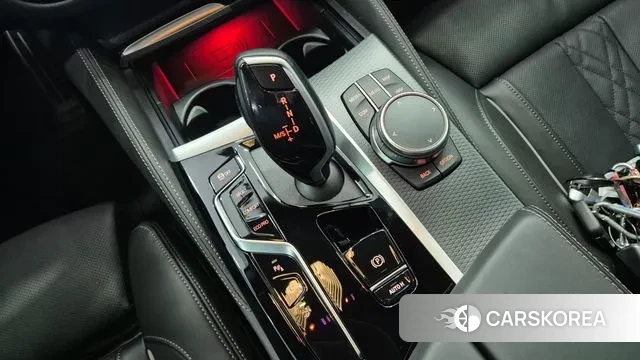 BMW 6 Series GT (G32) 2024 Белый из Кореи, фото 4