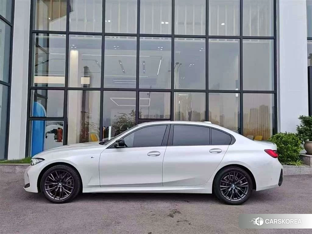 BMW 3 series 2022 Белый из Китая, фото 4