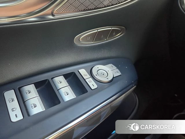 Genesis GV70 2021 Черный из Кореи, фото 4