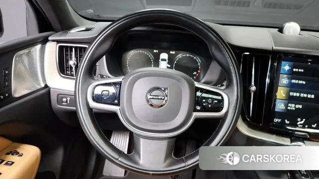 Volvo XC60 second Generation 2020 Черный из Кореи, фото 4