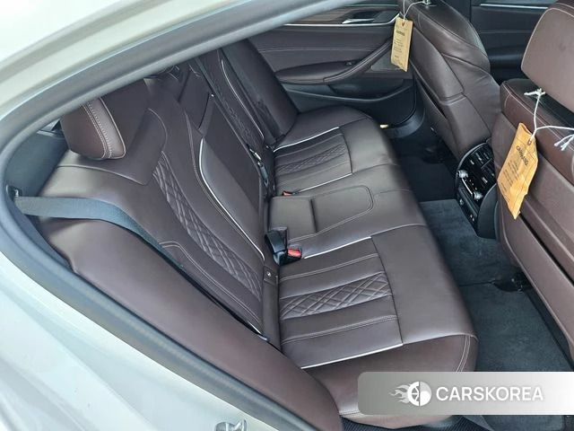 BMW 5 Series (G30) 2020 Белый из Кореи, фото 4