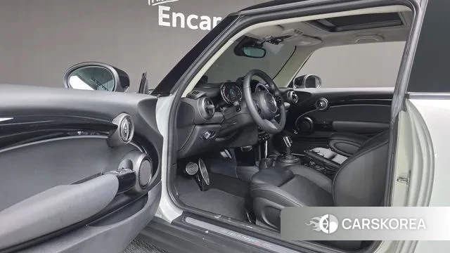 Mini Cooper S 2021 Серебристо-серый из Кореи, фото 4