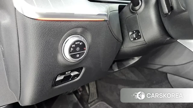 Mercedes-Benz C-Class W206 2025 Белый из Кореи, фото 4