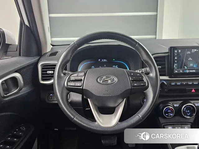 Hyundai Venue 2023 Белый из Кореи, фото 4