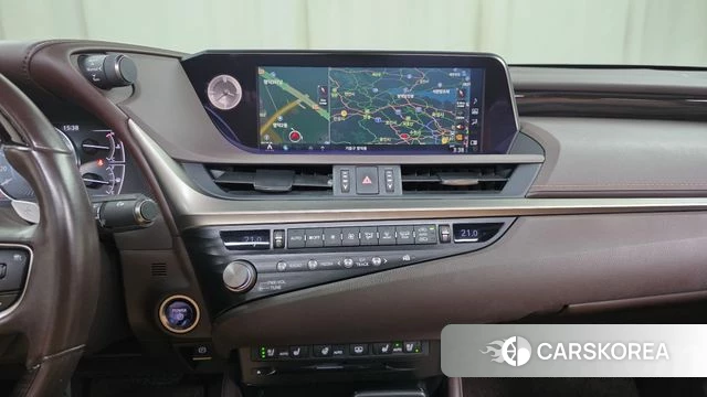 Lexus ES300h 7th generation 2021 Песочный из Кореи, фото 4