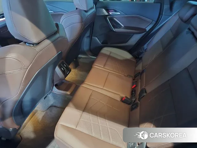 BMW X1 (U11) 2025 Цвет галактики из Кореи, фото 4