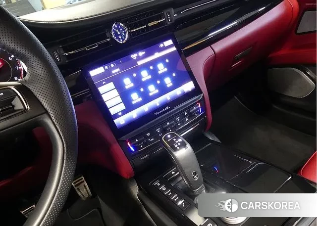 Maserati Quattroporte 2023 Черный из Кореи, фото 4