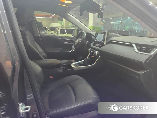 Toyota RAV4 5th Generation 2021 Серый из Кореи, фото 4