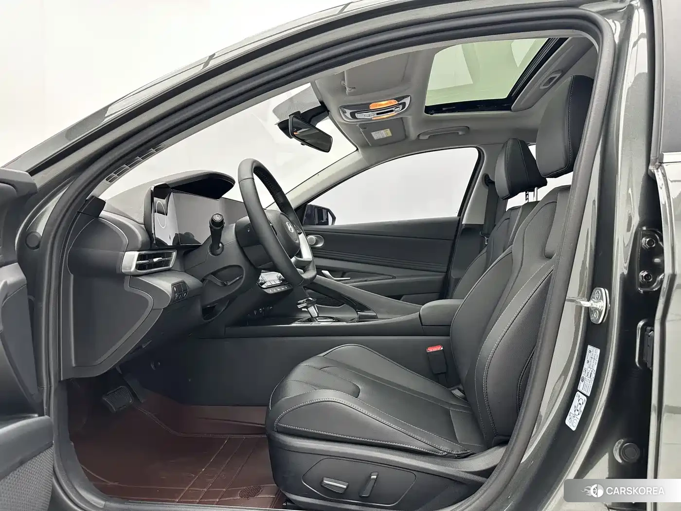 Hyundai Elantra 2023 Silver/gray из Китая, фото 4