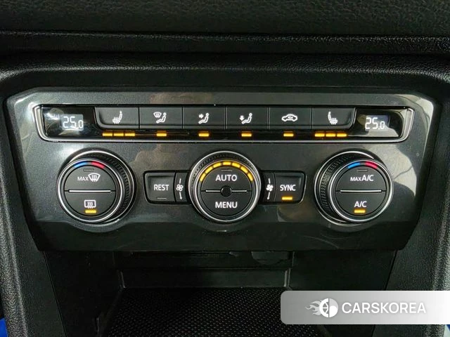 Volkswagen Tiguan second Generation 2020 Белый из Кореи, фото 4