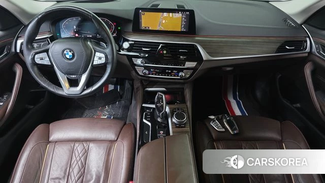 BMW 5 Series (G30) 2020 Белый из Кореи, фото 4