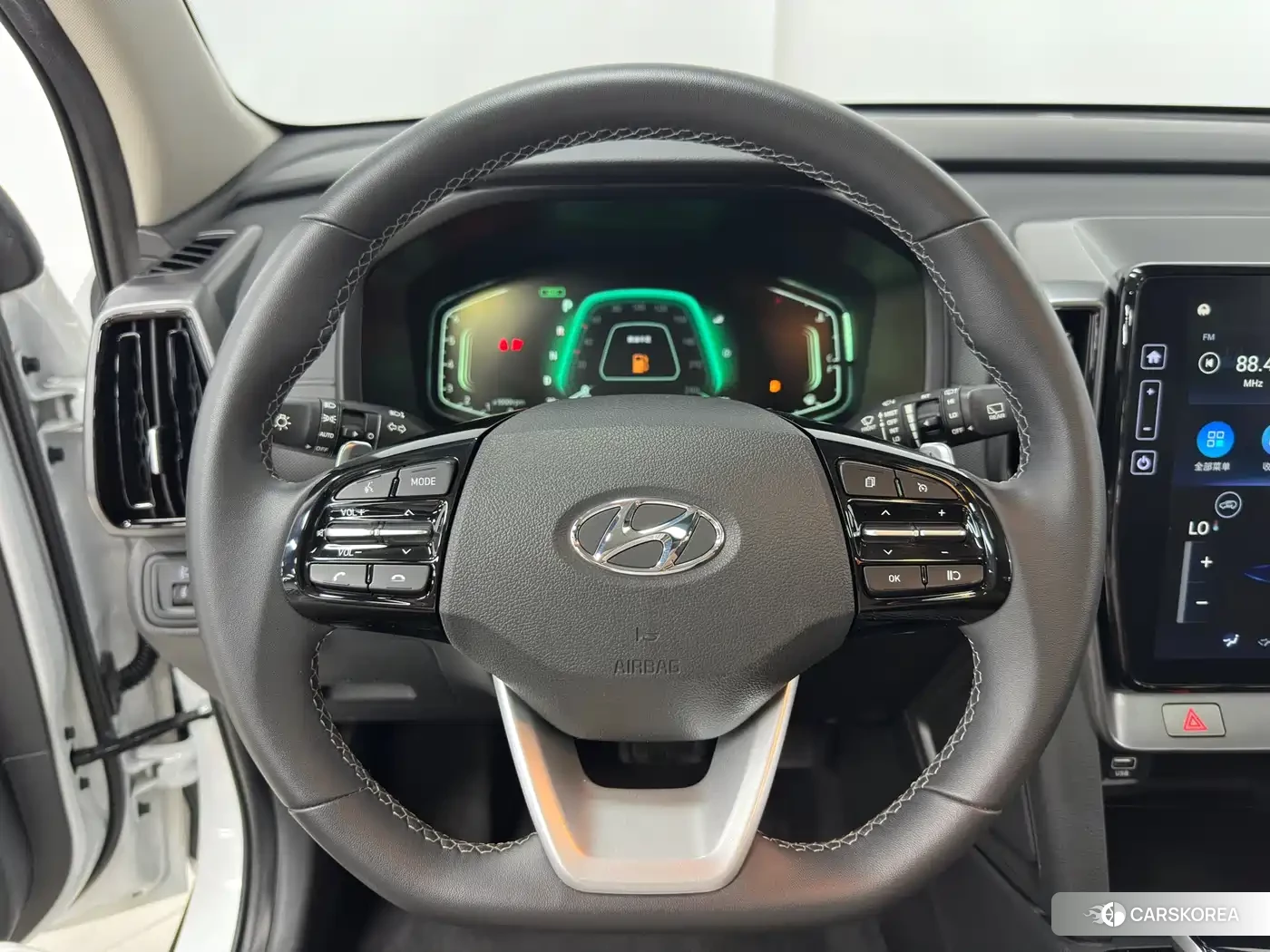 Hyundai ix35 2022 Белый из Китая, фото 4